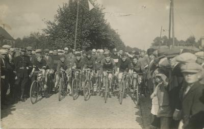 Wielerwedstrijd in Doornzele