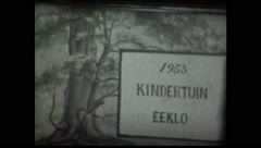 Kinderen spelen in Heldenpark