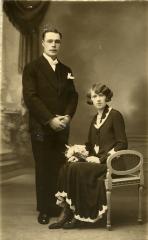 Huwelijksportret van Albert Dewachter-Marguerite De Keyser, Ertvelde ca. 1930