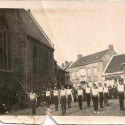 Optreden van de gymnasten van de socialistische vereniging van Zelzate in Assenede, 1930