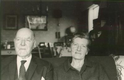 Max en dochter Ruth Enke, eind jaren 1960