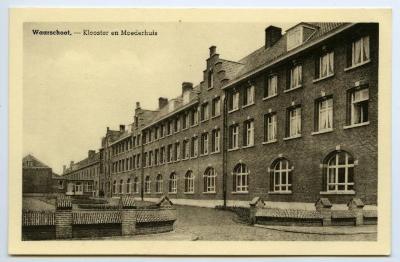 Postkaart zicht op klooster en moederhuis, Waarschoot