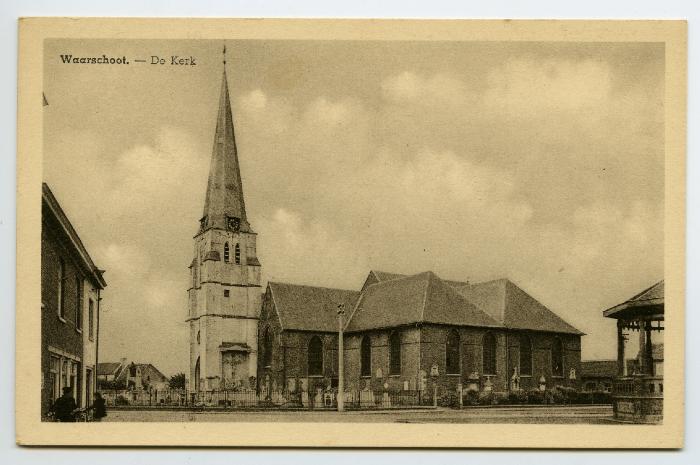 Postkaart dorpszicht Kerk, Waarschoot