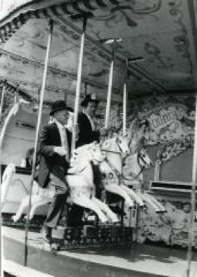 Safarkescomité op carrousel, Safarkesmarkt, Wachtebeke, 1987