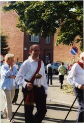 Jean-Pierre Moens met processielantaarn in de processie van Rieme, 2003