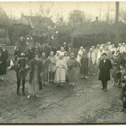 Inhuldigingsstoet voor pastoor Bouuaert, 1928 (V)