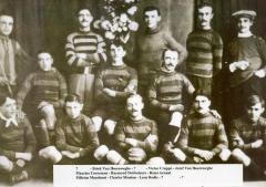Ploegfoto voetballers uit Knesselare, 1915