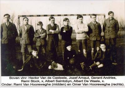 Vriendschappelijk jeugdvoetbal in Knesselare, 1930-35