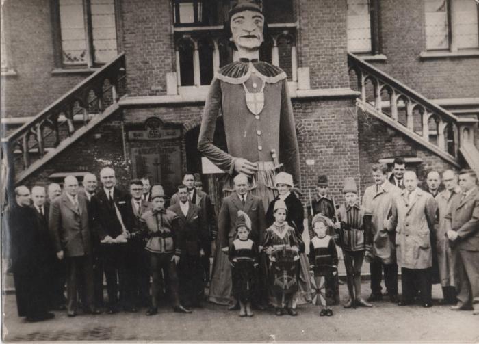 De reus van den Akker