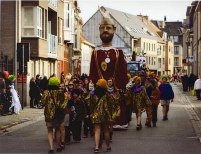 Reus Keizer Frank op stap in de straten van Maldegem